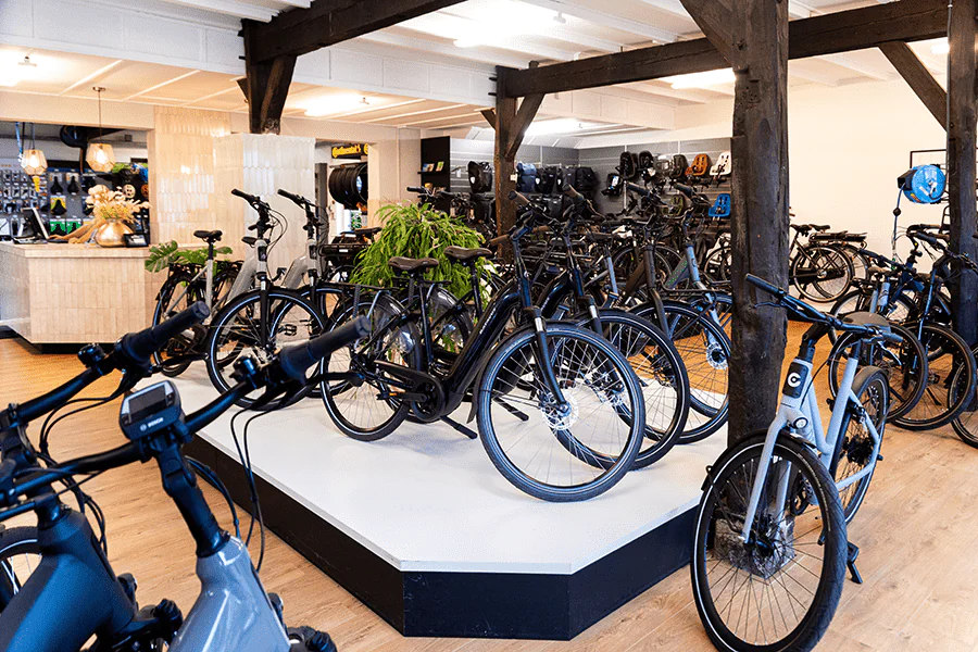 Bekijk onze ruime collectie aan E-bikes en stadsfietsen